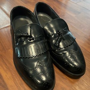 BLACK VINTAGE LEATHER LOAFERS
